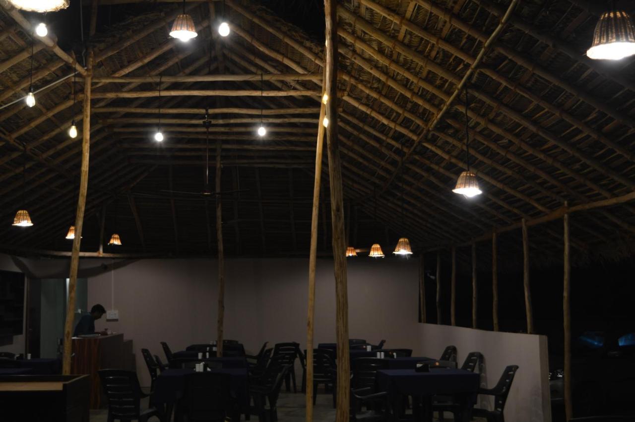 Kings Villa Resort Bãi biển Bãi biển Palolem Ngoại thất bức ảnh