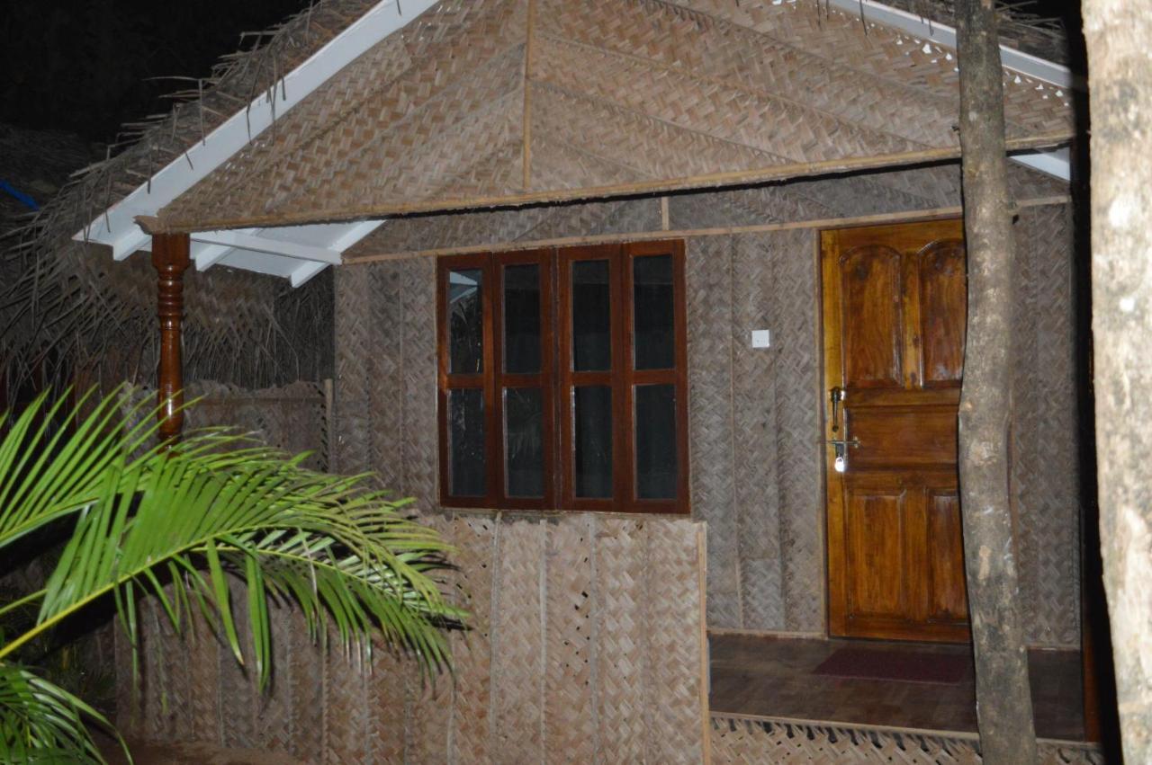 Kings Villa Resort Bãi biển Bãi biển Palolem Ngoại thất bức ảnh